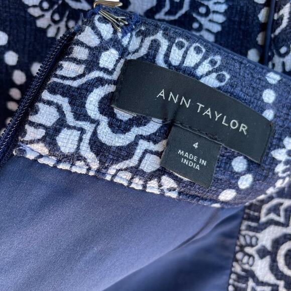 Ann Taylor Skirt Size 4 Blue Cotton Blend Pencil Piped Pattern Lined Textured - Picture 8 of 9